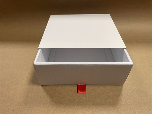 Boîtes cadeaux en carton creux Boîte de rangement en carton OEM avec couvercle